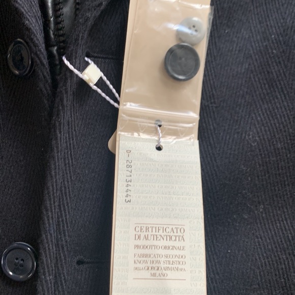 Armani Junior blazer size 10 in black - Picture 6 of 6